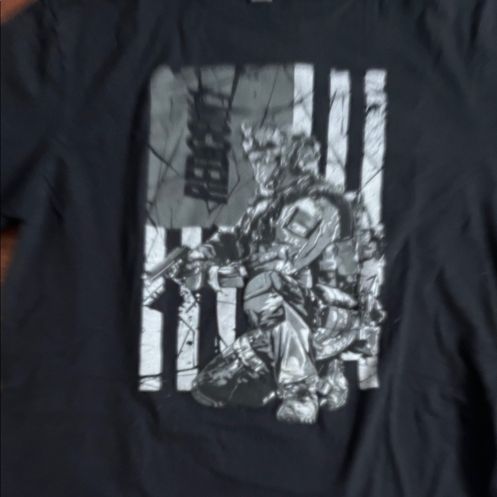 Gildan Black Graphic Short Sleeve Tee